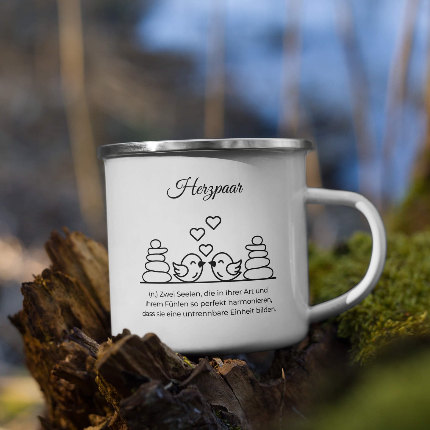 Herzpaar Emailletasse in Weiß - neues Wort für perfekte Harmonie - Front mit Henkel rechts - Natur Baum - Wortstolz Design