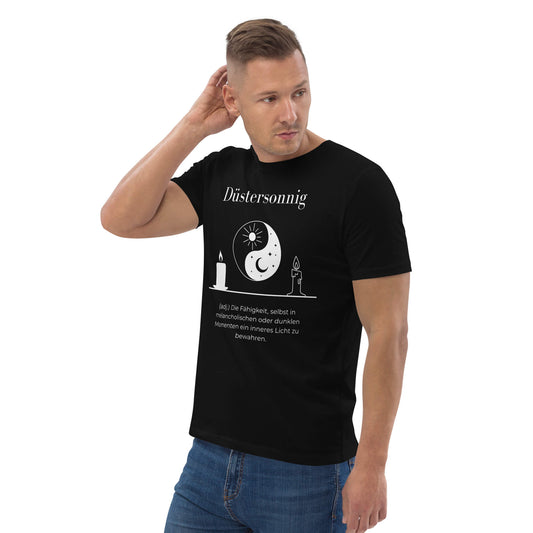 Düstersonnig Herren T-Shirt in Black – weißer Aufdruck, Bio-Baumwolle, Model trägt Größe M – Wortstolz