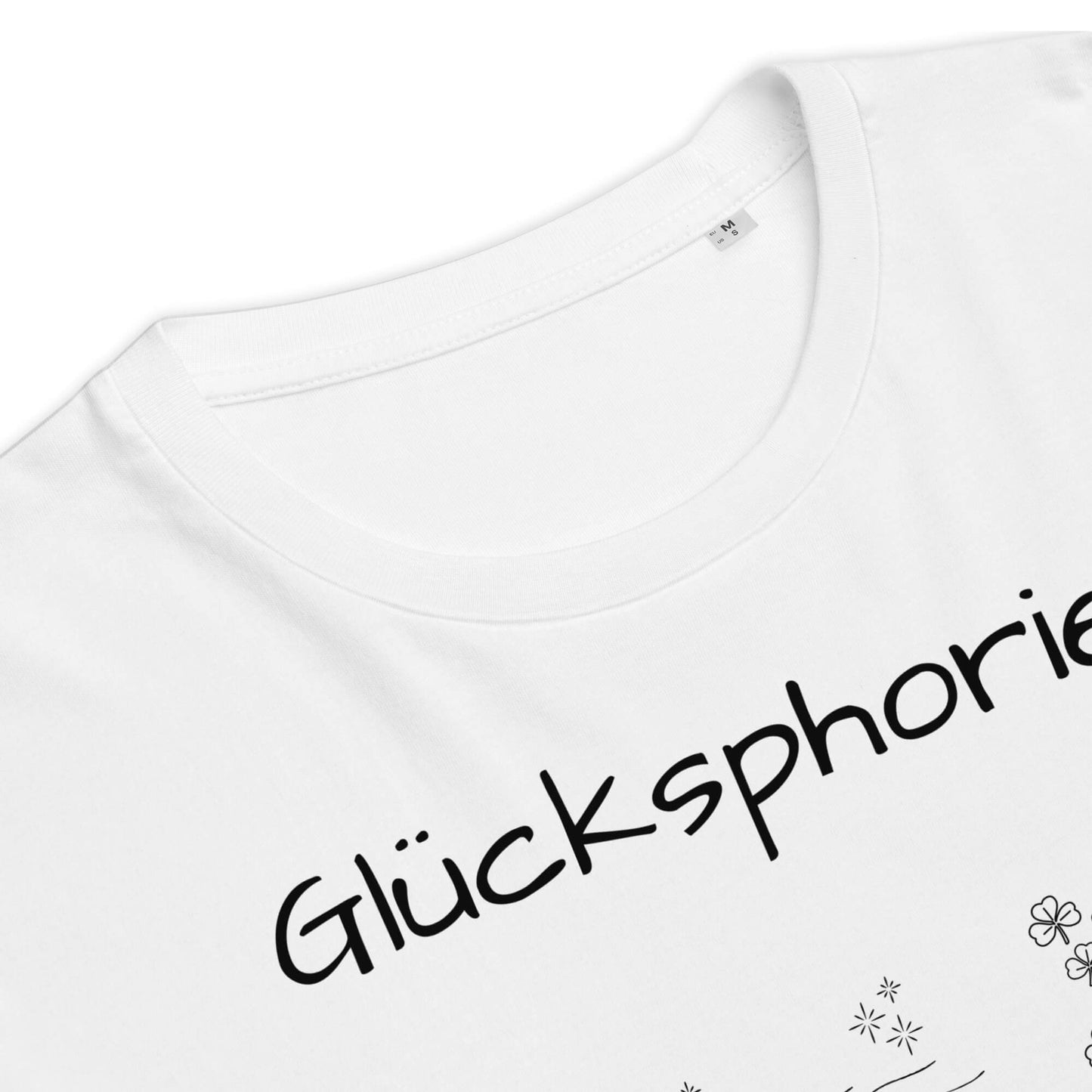Glücksphorie Herren T-Shirt in White – schwarzer Aufdruck, Bio-Baumwolle, Nahansicht am Kragen – Wortstolz