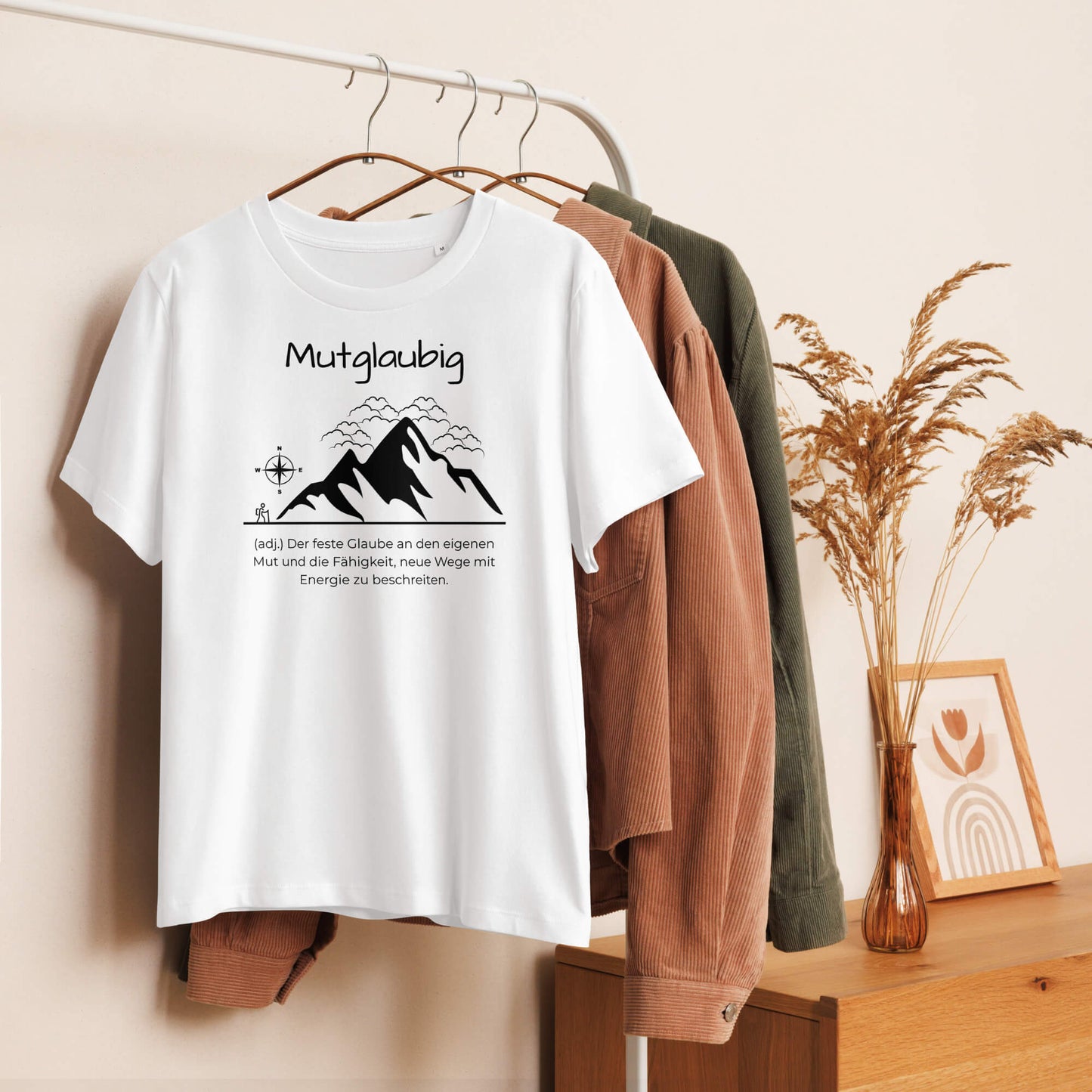 Mutglaubig Damen T-Shirt – White – Hängend am Kleiderbügel – Wortstolz