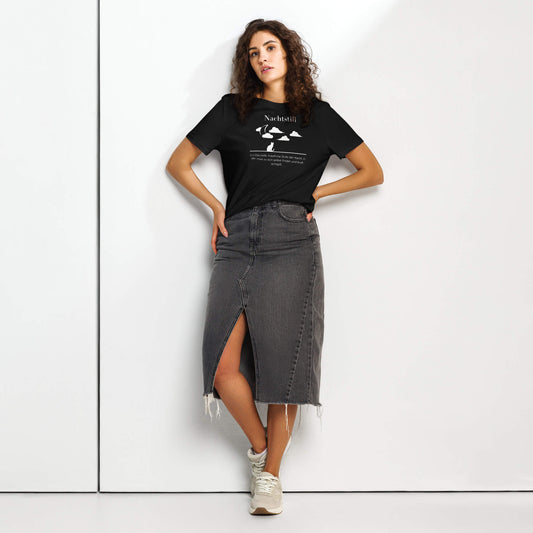 Nachtstill Damen T-Shirt – Black – Model trägt Größe S – Wortstolz