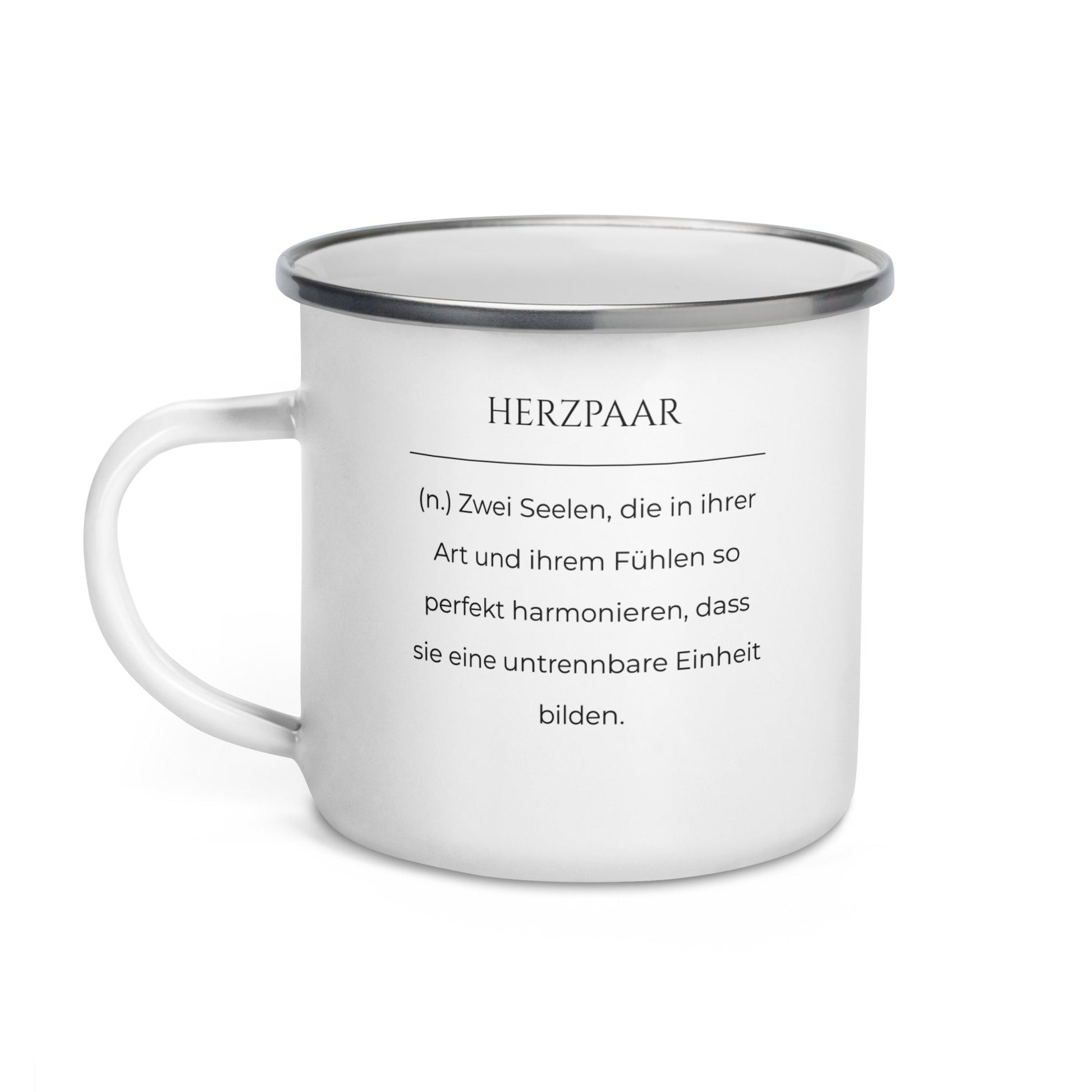 Herzpaar Emailletasse in Weiß - neues Wort für perfekte Harmonie - Front mit Henkel links - Wortstolz Design