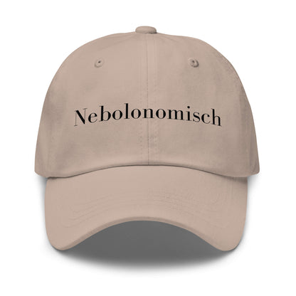 Nebolonomisch Premium Dad Cap in Stone aus Chino-Baumwoll-Twill - neues Wort für eine geheimnisvolle Welt - Front - Wortstolz Design