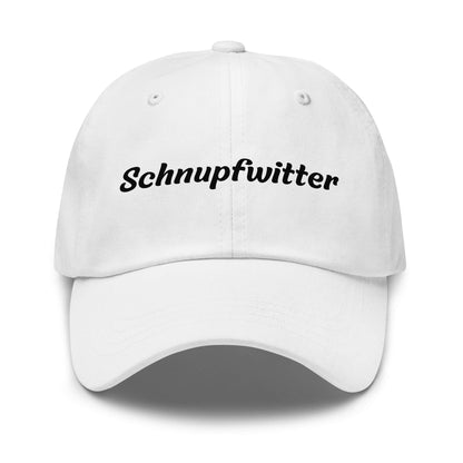 Geschenk Cap - Schnupfwitter Dad Cap in Weiß - Premium Edition - mit schwarzem Print - Frontansicht