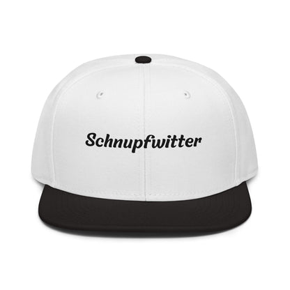 Geschenk Cap - Schnupfwitter Snapback Cap in Weiß-Schwarz - Res5 Edition - mit schwarzem Print - Frontansicht
