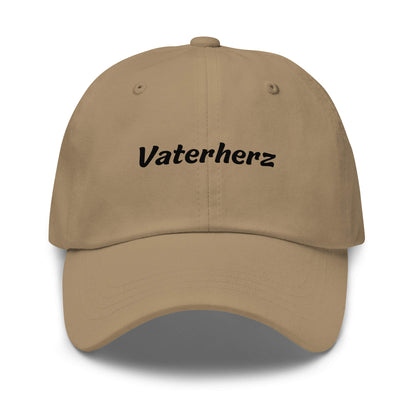 Geschenk Cap - Vaterherz Dad Cap in Khaki - Premium Edition - mit schwarzem Print - Frontansicht