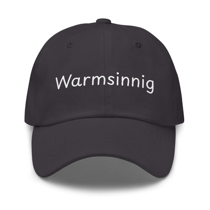 Warmsinnig Premium Dad Cap in Grau aus Chino-Baumwoll-Twill - neues Wort für wohlige Wärme - Front - Wortstolz Design