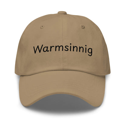 Warmsinnig Premium Dad Cap in Khaki aus Chino-Baumwoll-Twill - neues Wort für wohlige Wärme - Front - Wortstolz Design